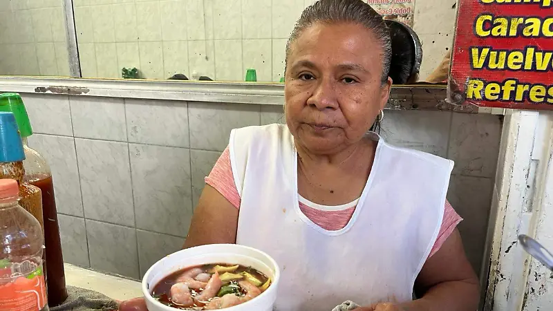 Los Caracoles, ostionería y coctelería